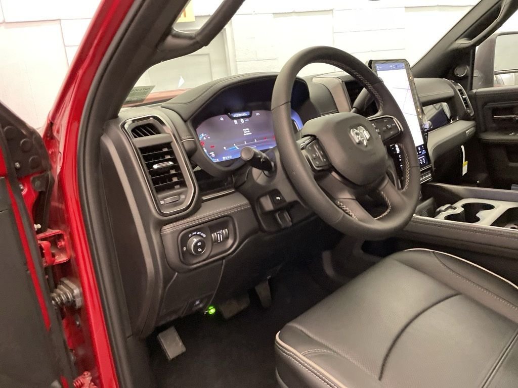 New 2026 Molten Red Pearl-Coat Exterior Paint RAM Rebel image 21