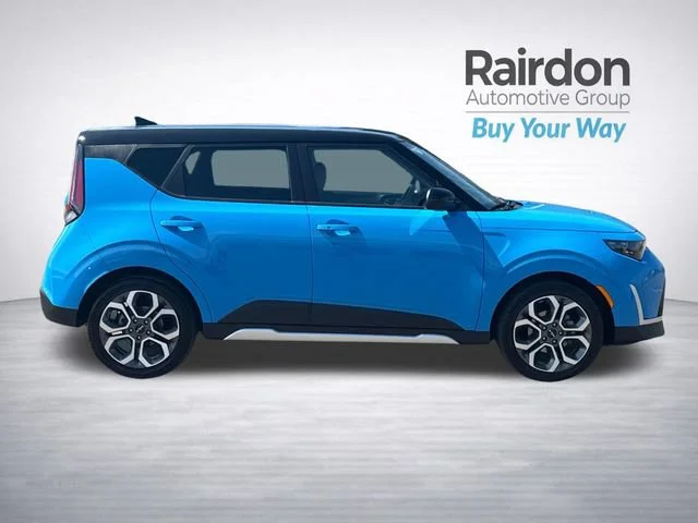 Used 2025 Surf Blue/Black Kia EX image 8