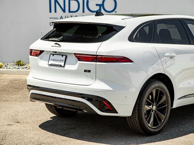 New 2026 Ostuni Pearl White Jaguar P250 R-Dynamic S image 7