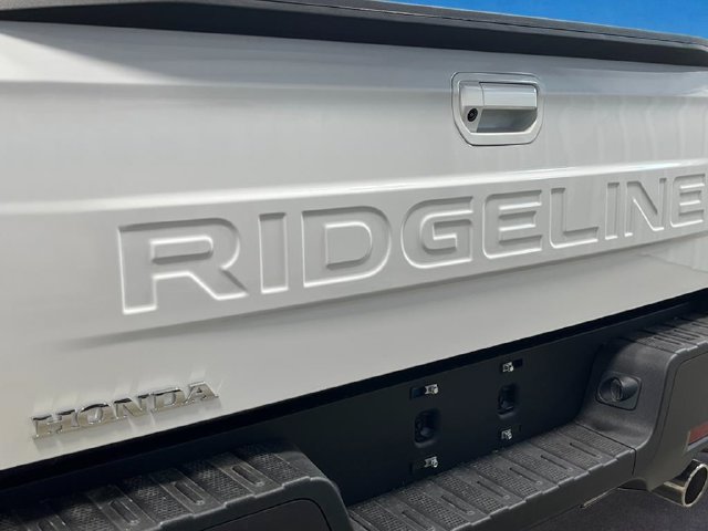 New 2026 Platinum White Pearl Honda RTL image 9