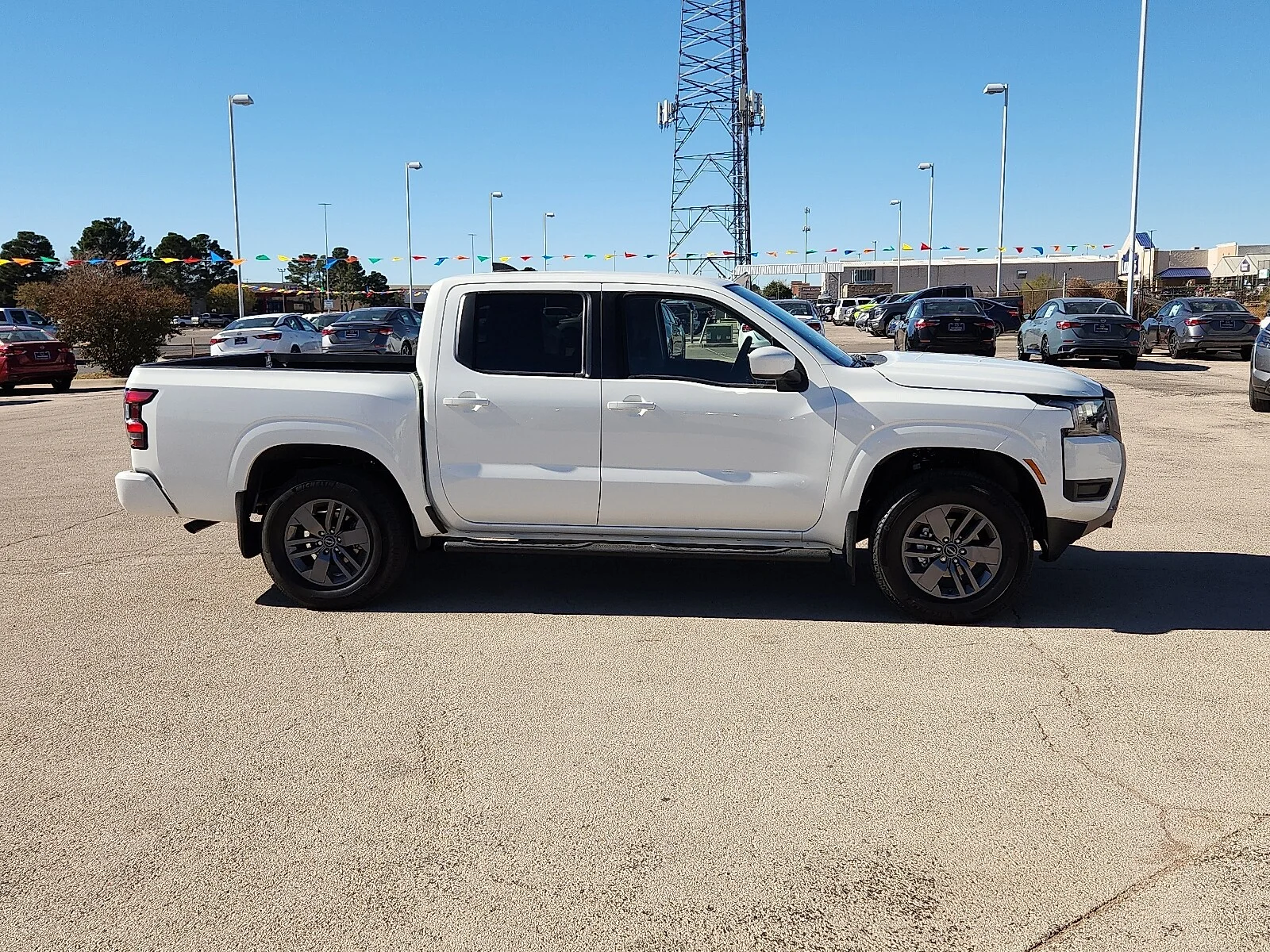 New 2026 QAK Glacier WH Nissan SV 4x4 Crew Cab 5 ft. box 126 in. WB image 5
