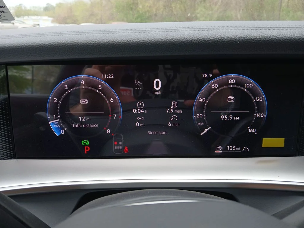 New 2026 Silver Volkswagen 2.0T SE image 15