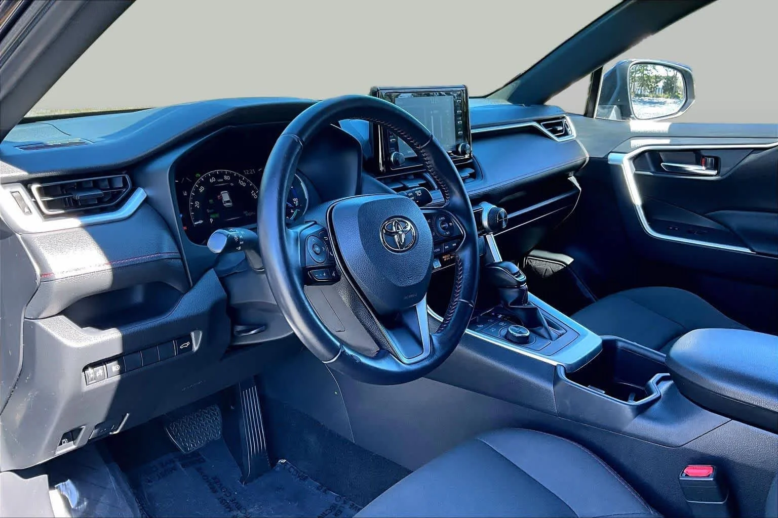 Used 2022 Blueprint Toyota SE image 18