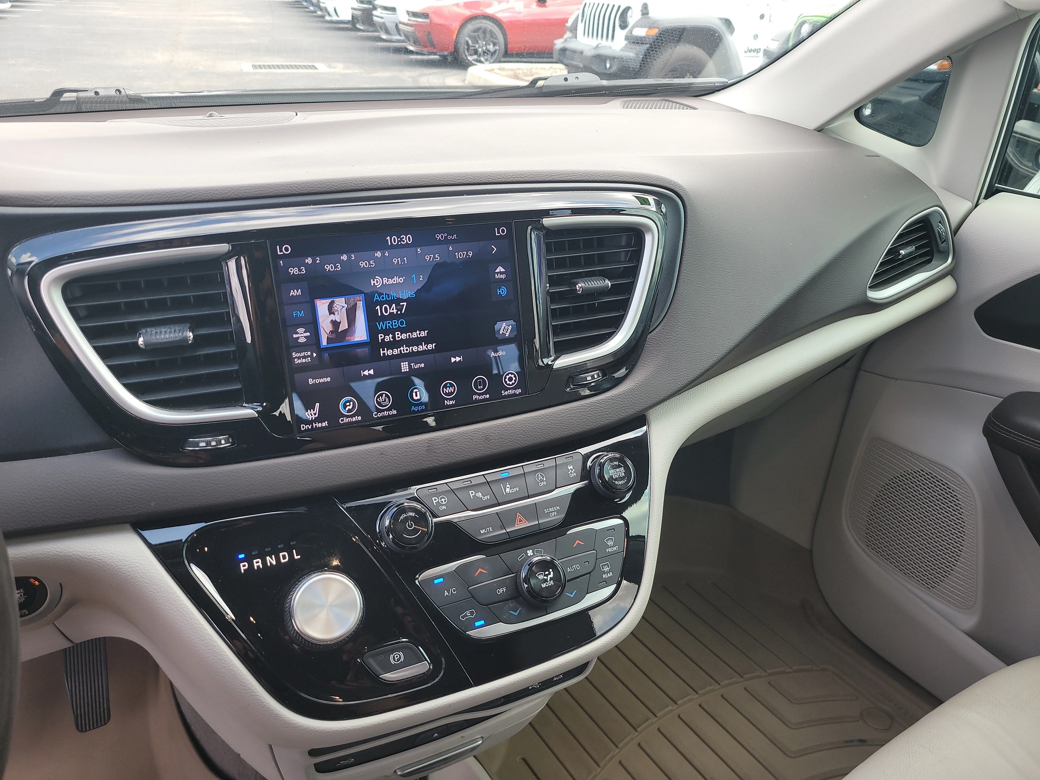 Used 2020 Bright White Clearcoat Chrysler Touring L Plus image 19