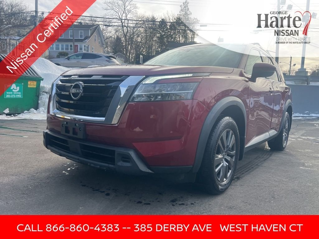 2022 Nissan Pathfinder SV