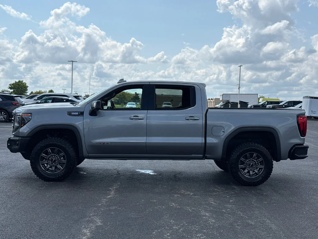2026 GMC Sierra 1500 AT4X - Photo 11