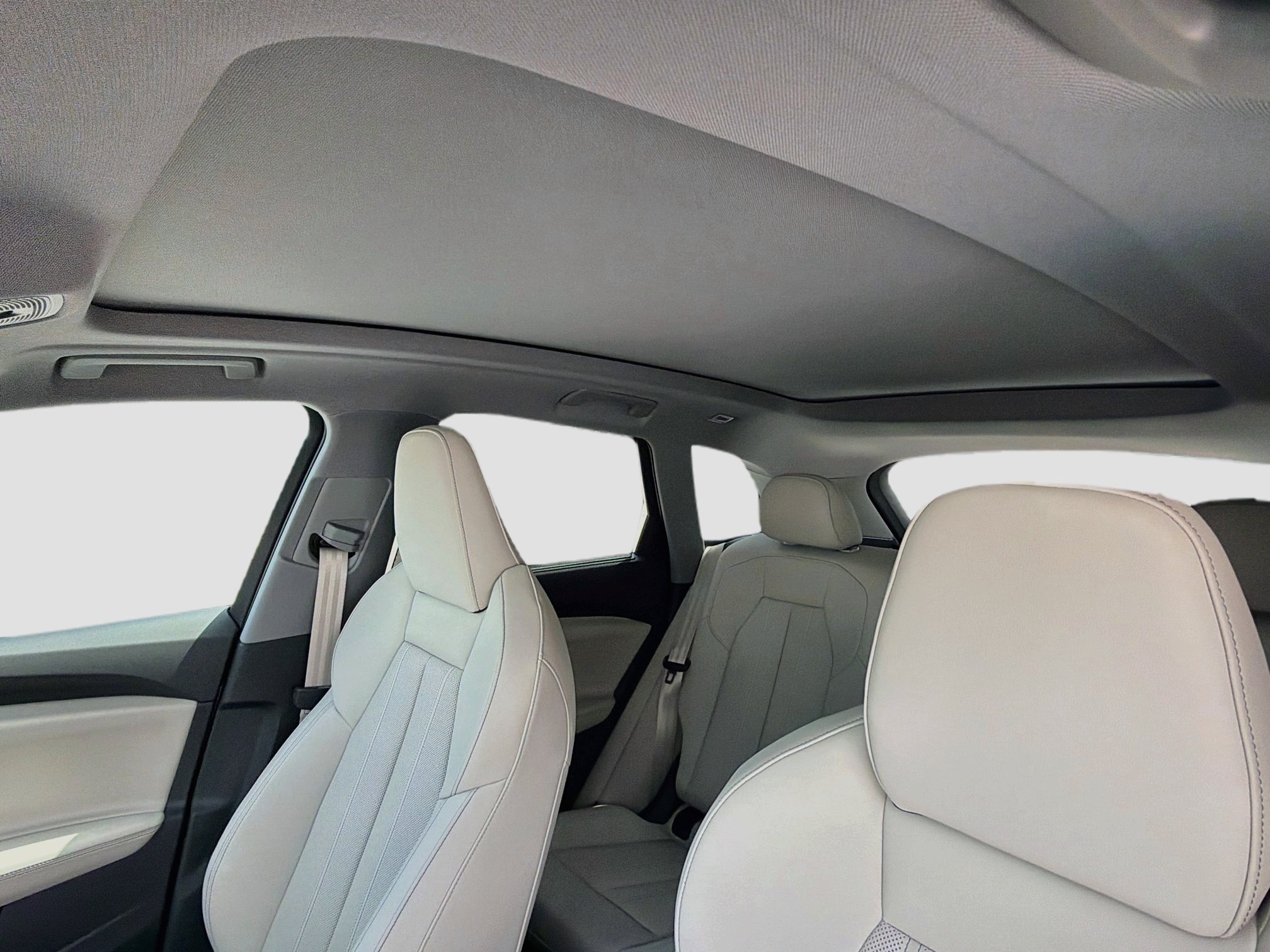 New 2026 Glacier White Metallic Audi Premium Plus image 25