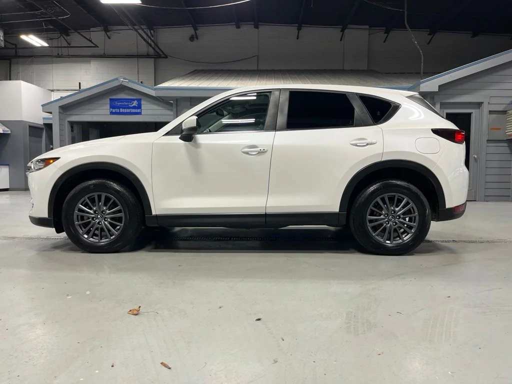 Used 2021 Snowflake White Pearl Mazda Touring image 4