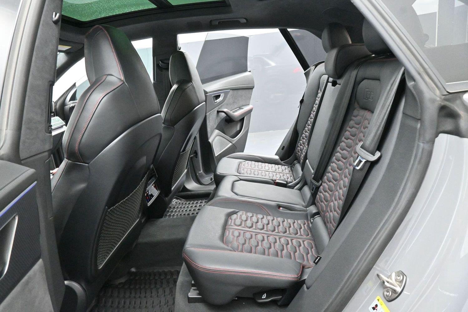 Used 2023 Nardo Gray Audi 4.0 TFSI quattro image 31