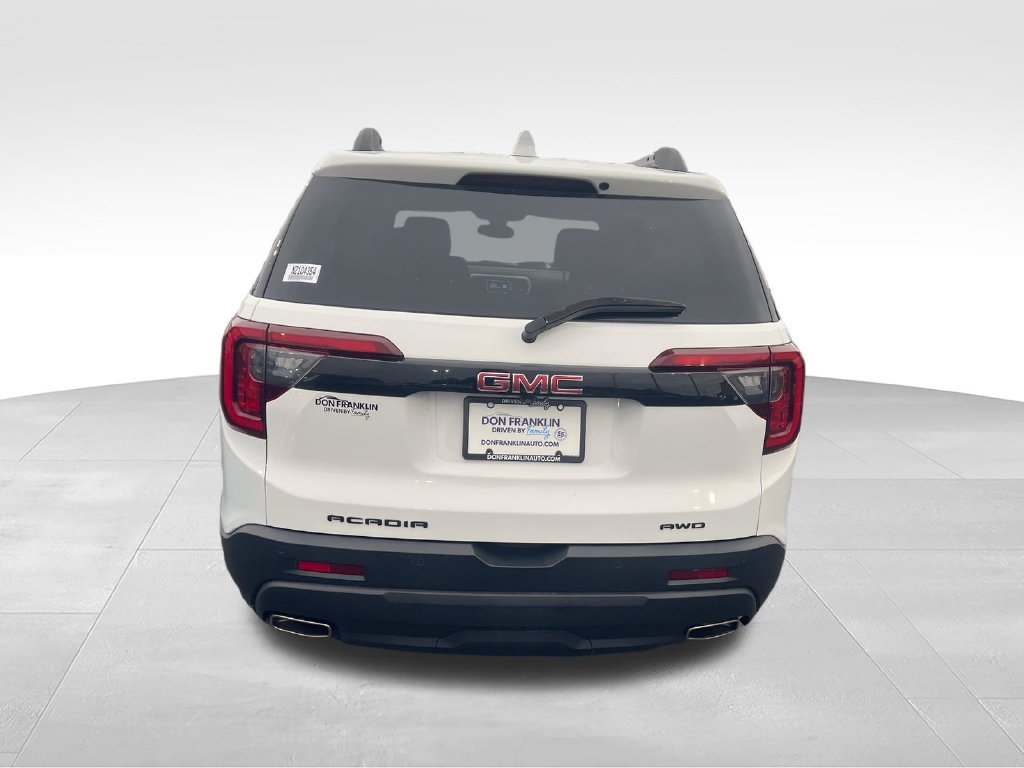 Used 2022 White GMC SLT image 4