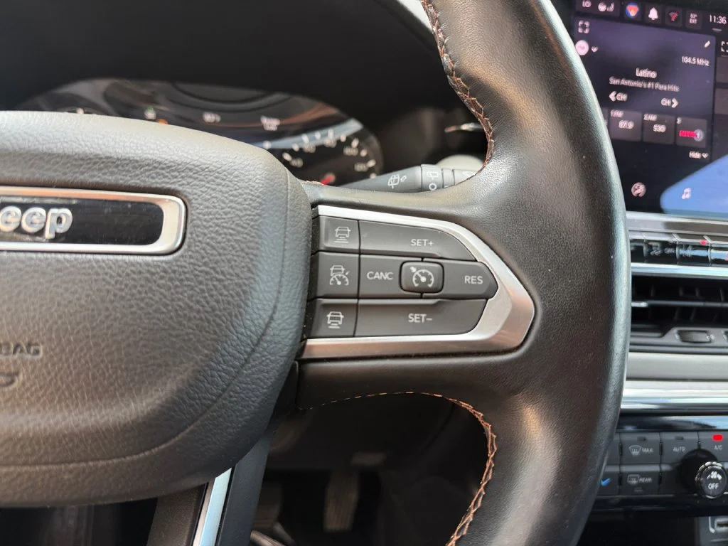 Used 2022 Red Jeep Limited image 25