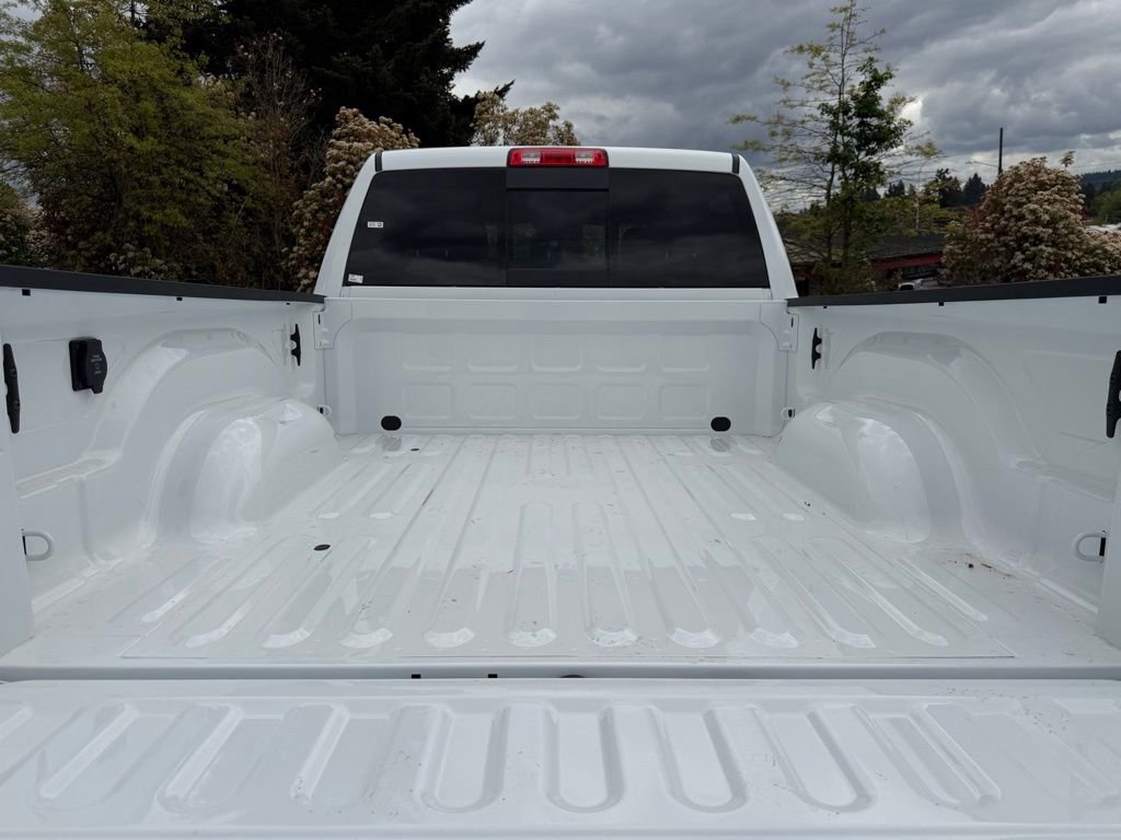 New 2026 Bright White Clearcoat RAM Tradesman image 11