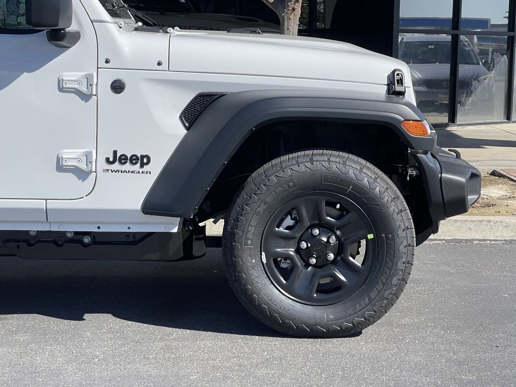 New 2026 Bright White Clear-Coat Exterior Paint Jeep Sport image 10