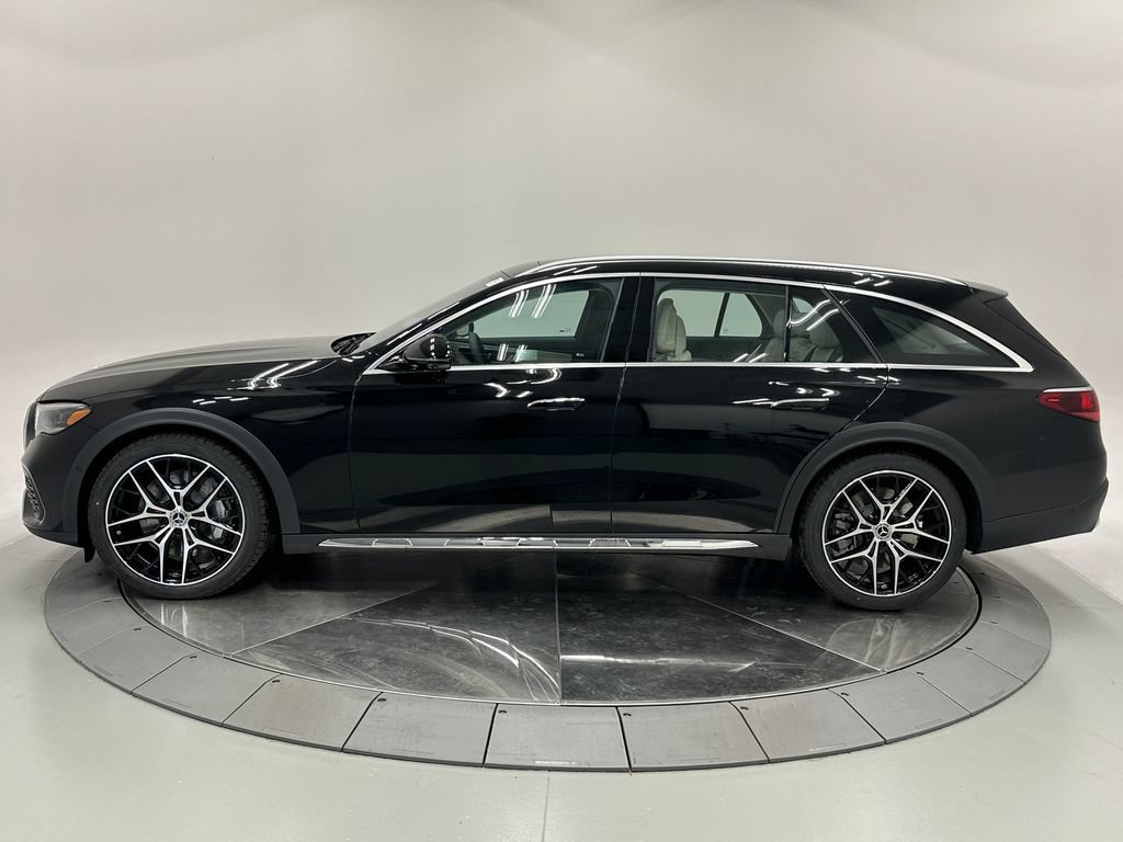 New 2026 Black Mercedes-Benz E 450 image 5