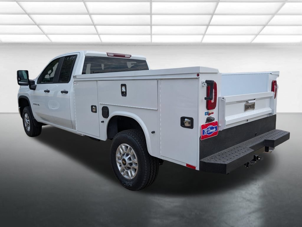 New 2026 Summit White Chevrolet WT image 2