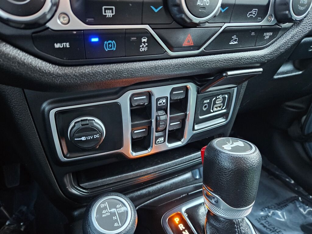 Used 2024 Anvil Clear Coat Jeep Sport S 4xe image 25