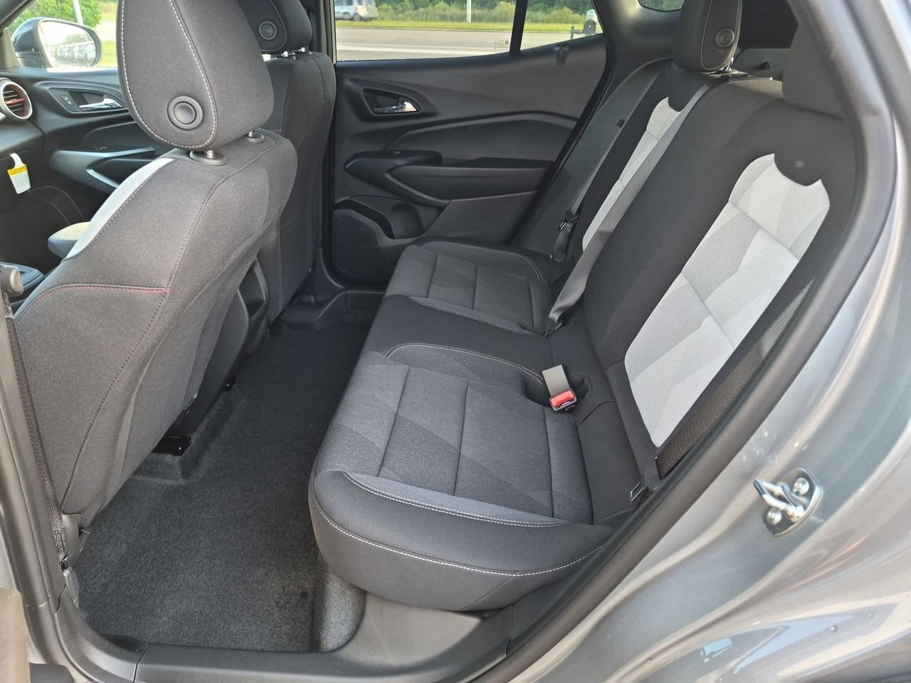 New 2026 Sterling Gray Metallic Chevrolet 1RS image 21