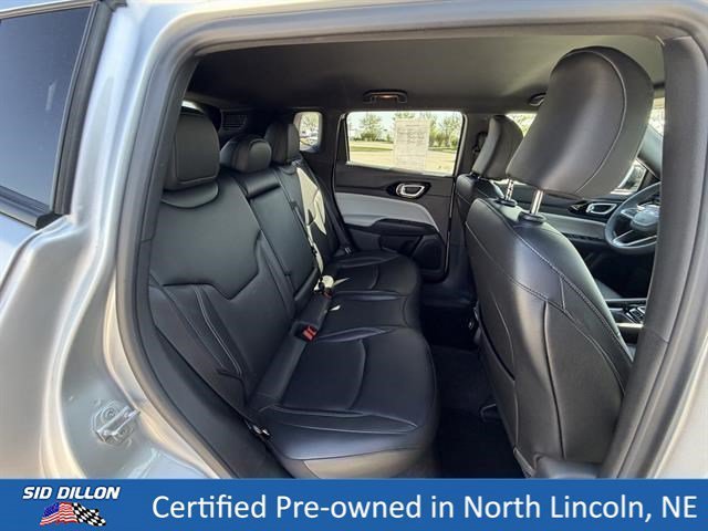 Used 2025 Silver Zynith Metallic Clearcoat Jeep Limited image 22