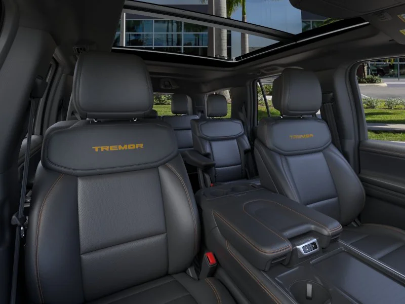 New 2026 Oxford White Ford Tremor® image 30