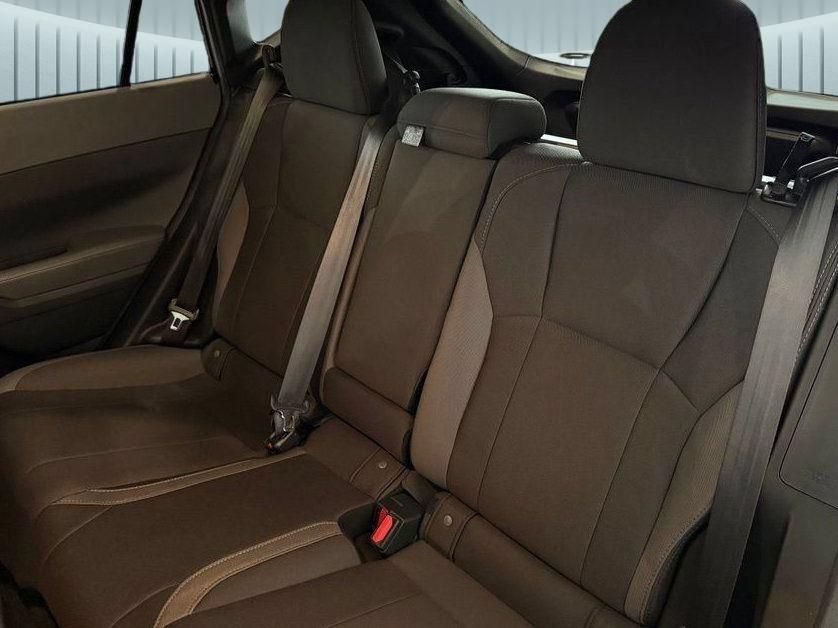 New 2026 ICE SILVER METALLIC Subaru Premium image 17