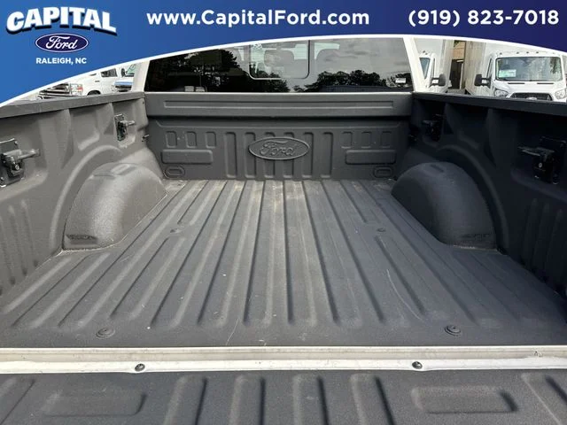 Used 2017 White Ford Lariat image 16