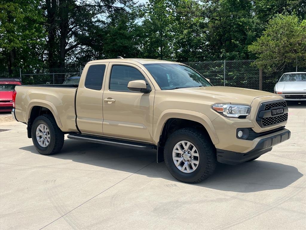 2017 Toyota Tacoma SR5 Access Cab 4x4 V6 Auto Std Bed's photo