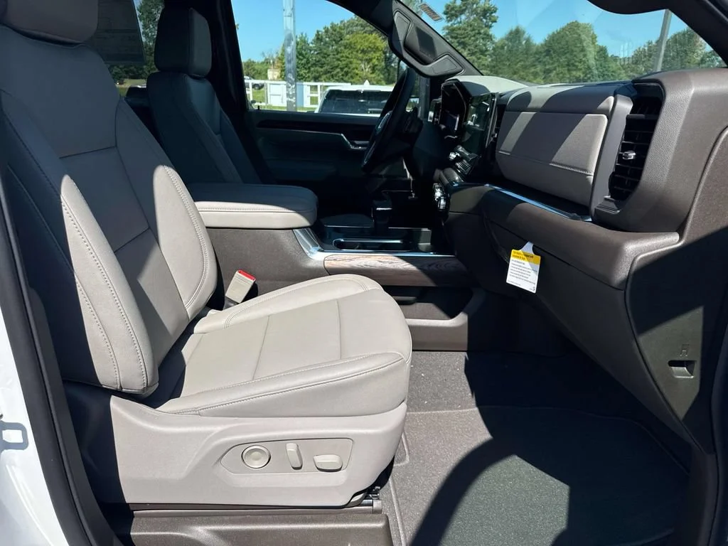 New 2026 Summit White GMC SLT image 23