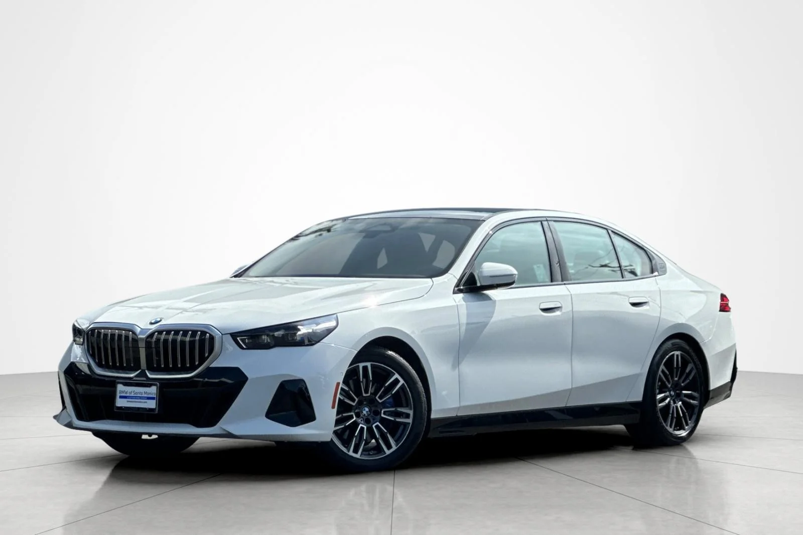 Certified Used 2024 Alpine White BMW 530i xDrive image 1
