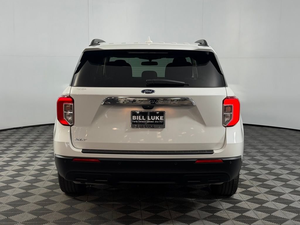 Used 2023 White Ford XLT image 5