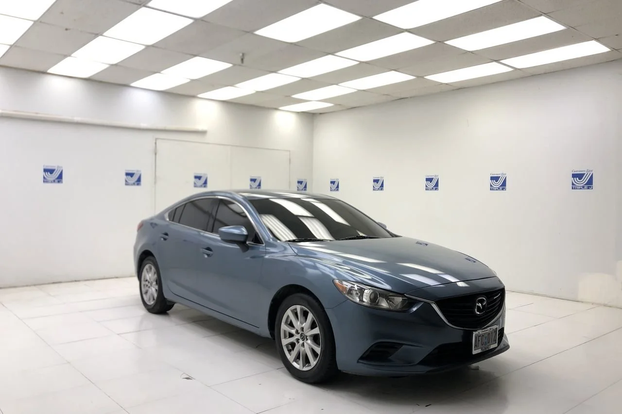 Used 2017 Deep Crystal Blue Mazda Sport image 3