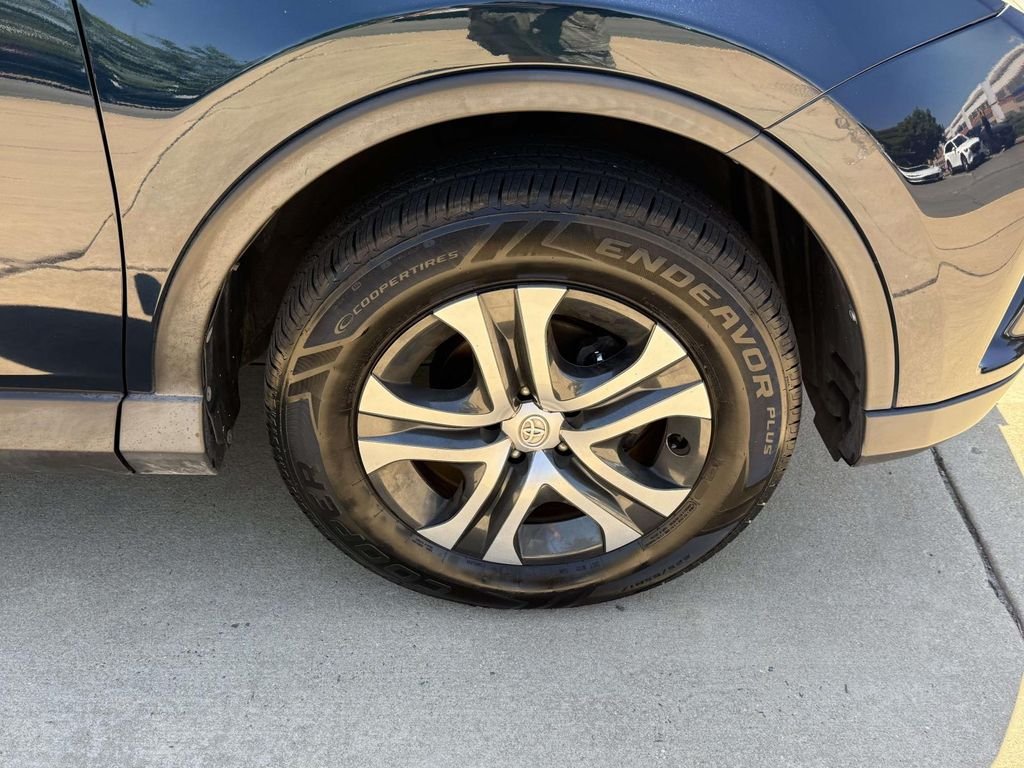 Used 2018 Blue Toyota LE image 11