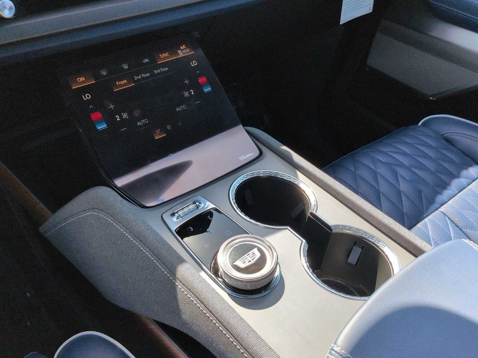 2026 Cadillac VISTIQ Premium Luxury - Photo 18