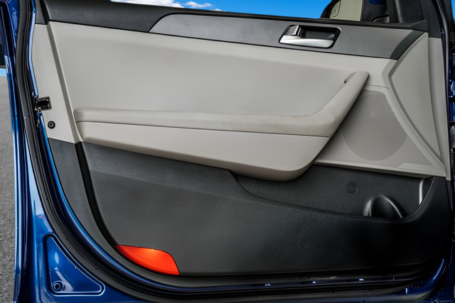 Used 2017 Blue Hyundai SE image 28