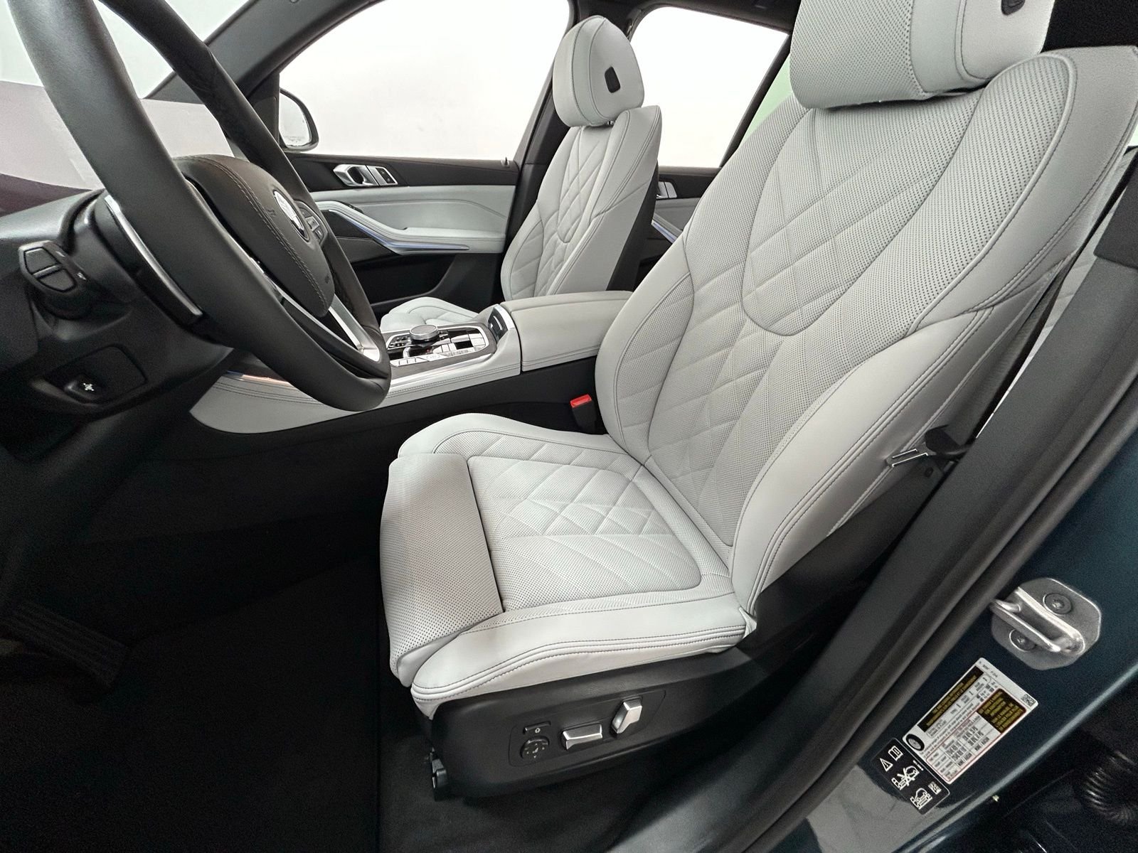 New 2026 Blue Ridge Mountain Metallic BMW xDrive40i image 30