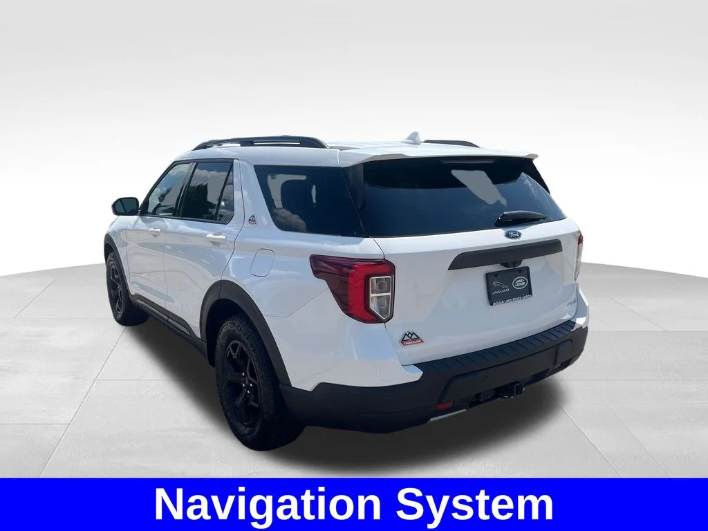 Used 2022 White Ford Timberline image 3