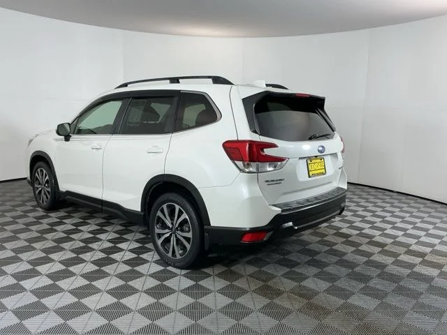 Used 2019 Crystal White Pearl Subaru Limited image 7