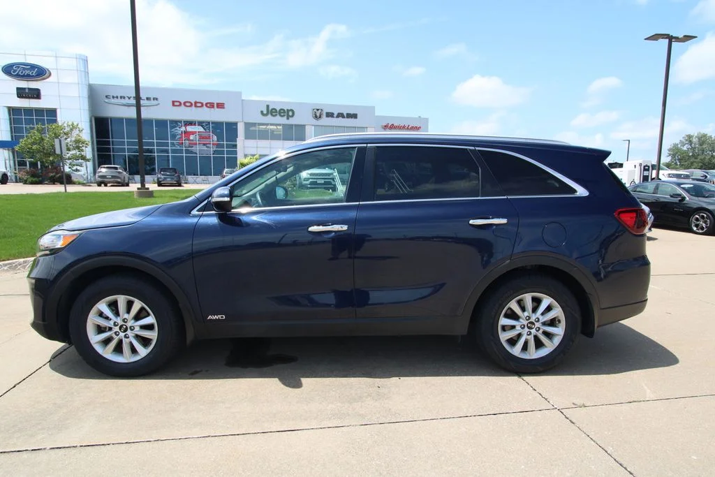 Used 2019 Blue Kia LX image 18