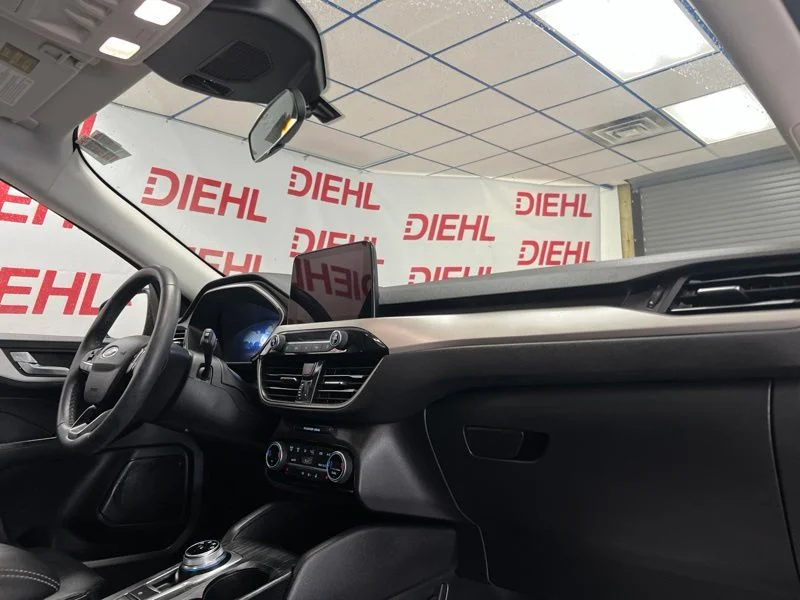 Used 2021 Gray Ford SEL image 15