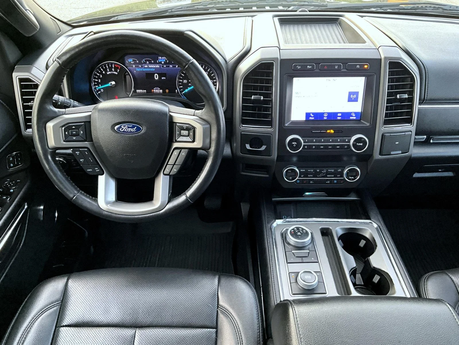 Used 2021 Black Ford XLT image 13