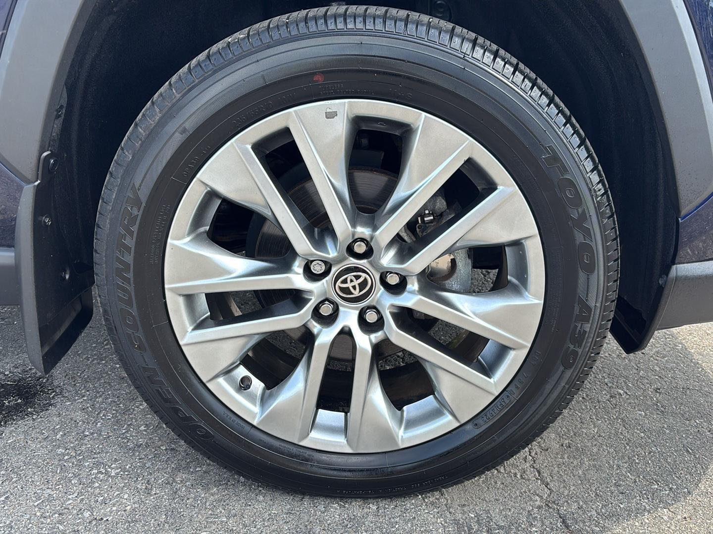 Used 2024 Blueprint Toyota XLE Premium image 9