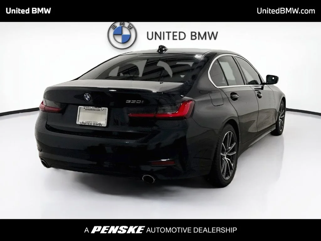 Used 2020 Jet Black BMW 330i image 5