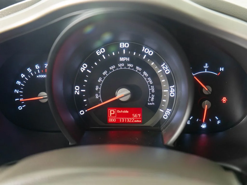 Used 2015 Blue Kia LX image 18