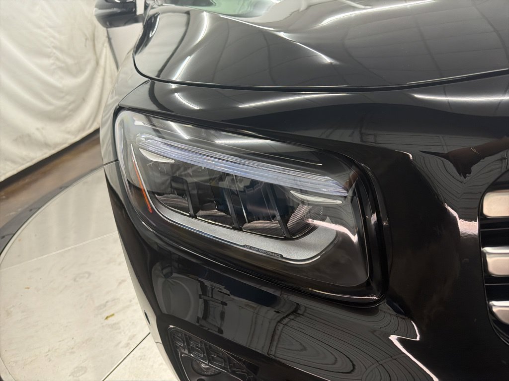 Used 2026 Black Mercedes-Benz GLB 250 image 10