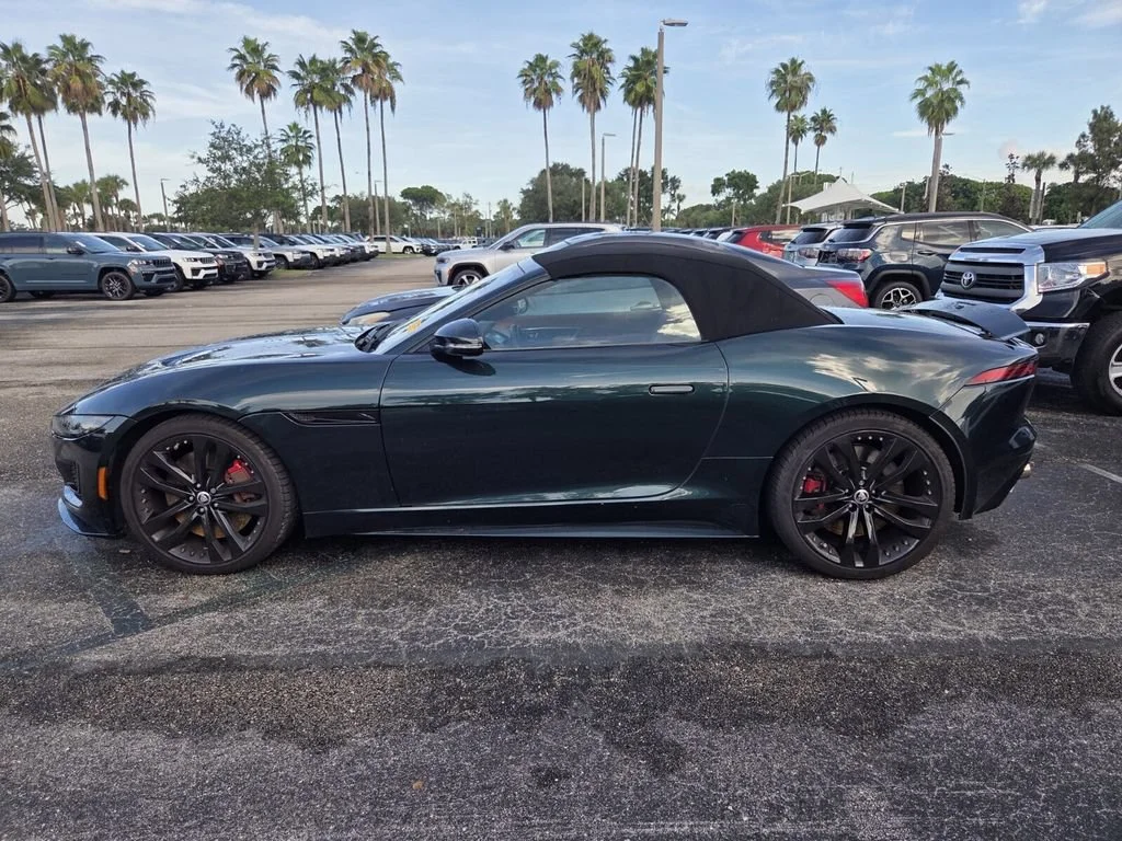 Used 2024 British Racing Green Metallic Jaguar R-Dynamic image 4