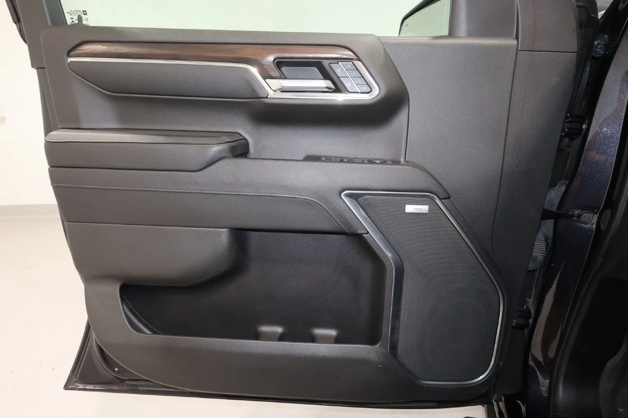 2023 GMC Sierra 1500 SLT - Photo 23