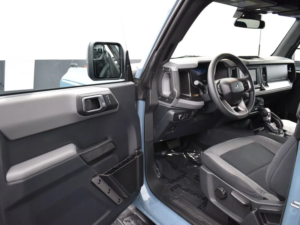 2022 Ford Bronco 4-Door Base - Photo 9