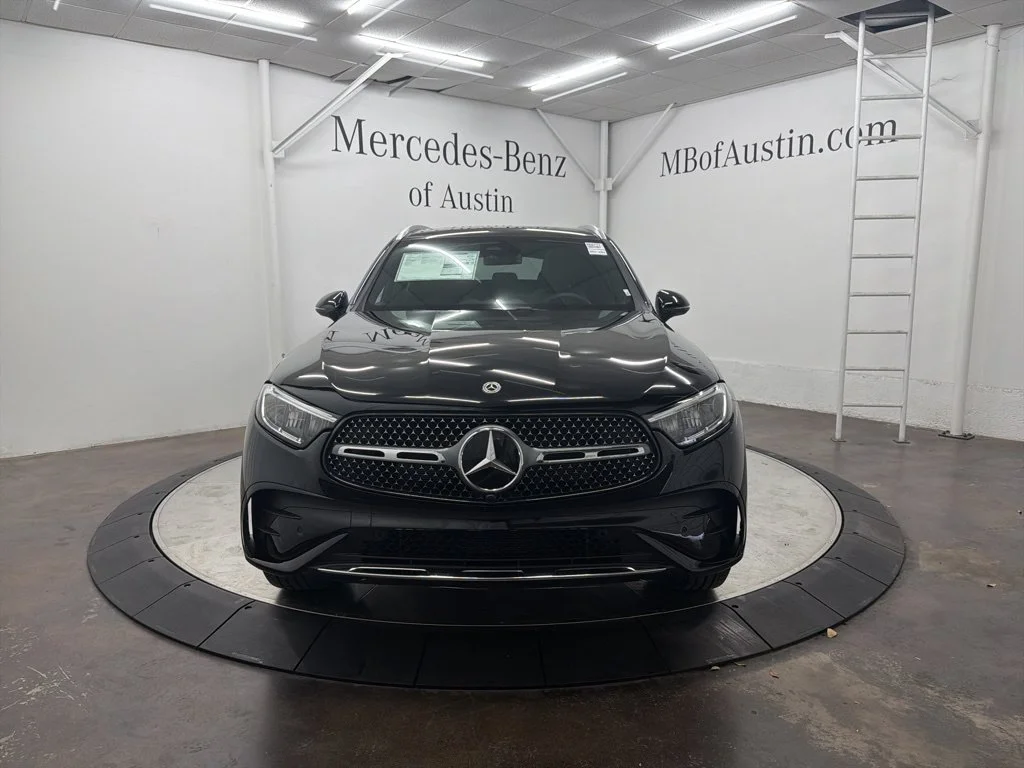 Used 2026 Black Mercedes-Benz GLC 300 image 2