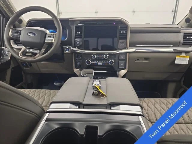 New 2026 Star White Metallic Tri-Coat Ford Platinum® image 18
