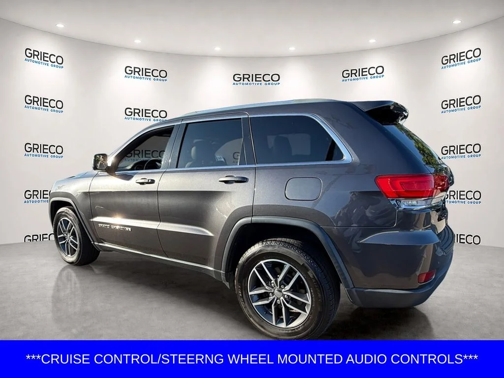 Used 2018 Gray Jeep Laredo E image 5