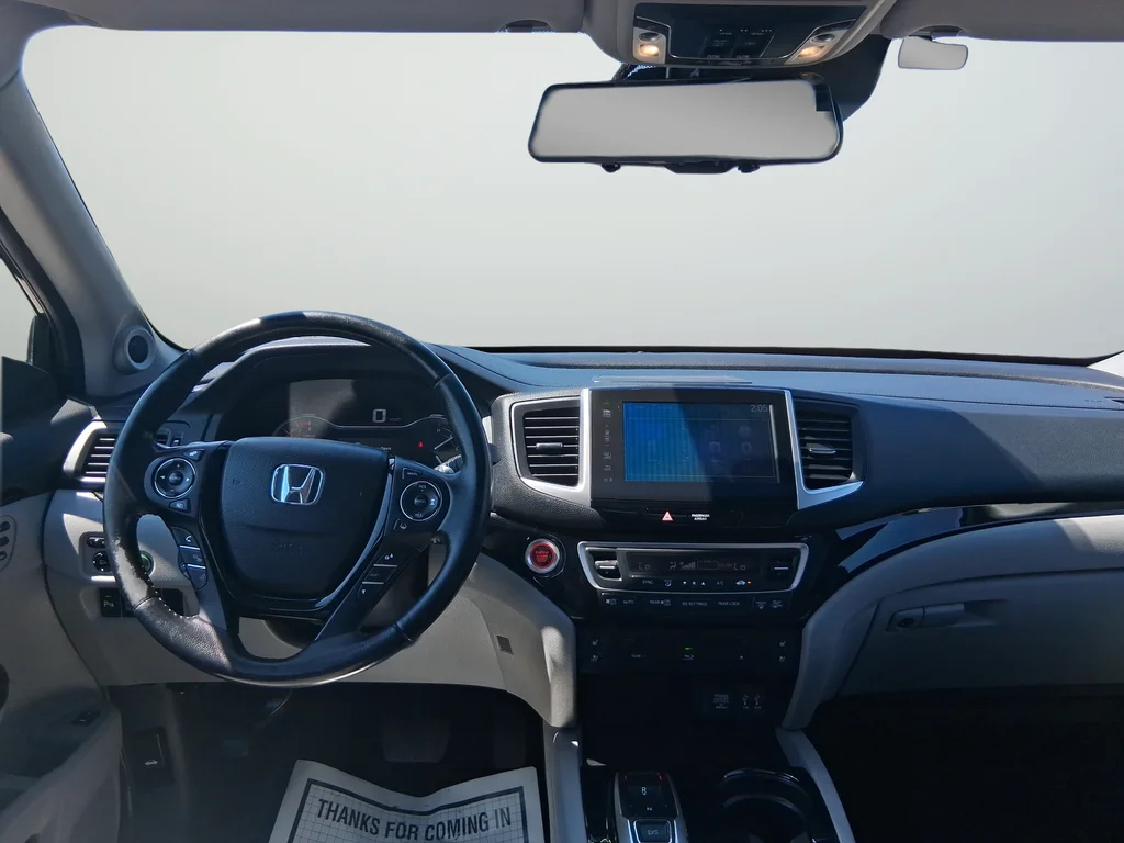 Used 2016 Blue Honda Elite image 9